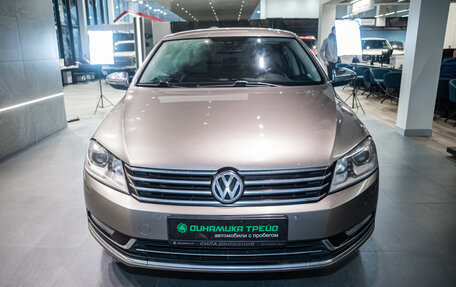 Volkswagen Passat B7, 2012 год, 1 049 000 рублей, 3 фотография