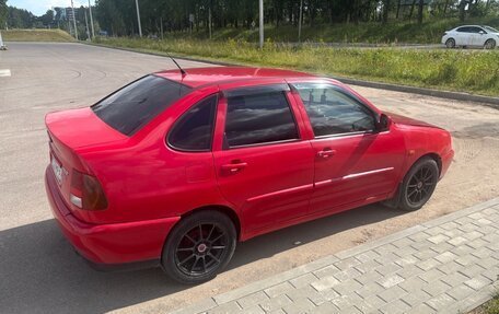 Volkswagen Polo III рестайлинг, 1998 год, 197 000 рублей, 1 фотография