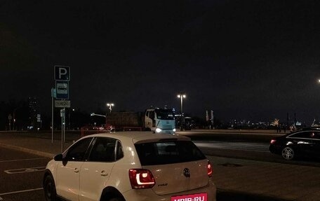 Volkswagen Polo VI (EU Market), 2011 год, 550 000 рублей, 2 фотография