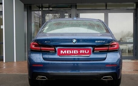 BMW 5 серия, 2021 год, 4 890 000 рублей, 2 фотография