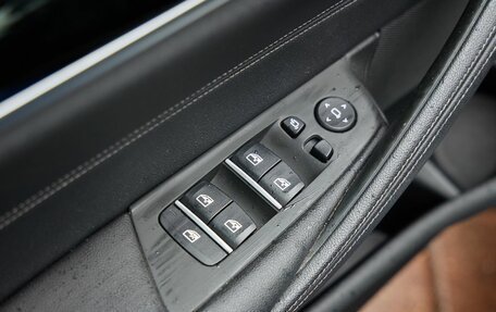 BMW 5 серия, 2021 год, 4 890 000 рублей, 19 фотография