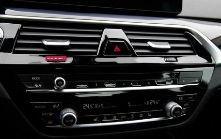 BMW 5 серия, 2021 год, 4 890 000 рублей, 27 фотография