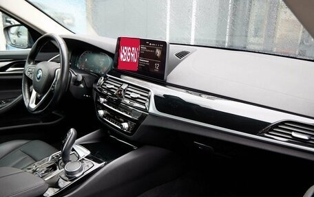 BMW 5 серия, 2021 год, 4 890 000 рублей, 31 фотография