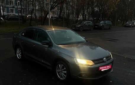 Volkswagen Jetta VI, 2014 год, 1 000 000 рублей, 6 фотография