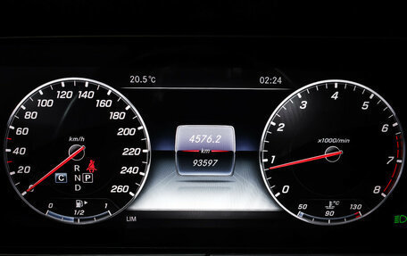 Mercedes-Benz E-Класс, 2018 год, 3 590 000 рублей, 16 фотография