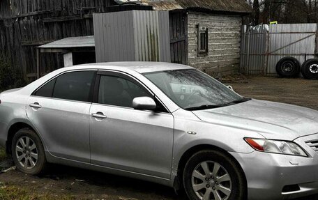 Toyota Camry, 2006 год, 700 000 рублей, 2 фотография