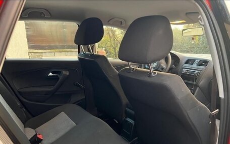 Volkswagen Polo VI (EU Market), 2011 год, 850 000 рублей, 10 фотография