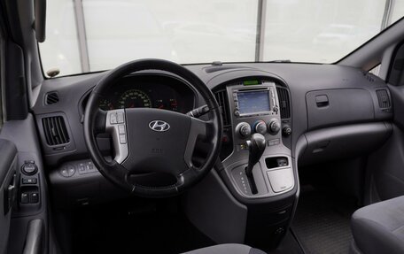 Hyundai H-1 II рестайлинг, 2011 год, 1 650 000 рублей, 9 фотография