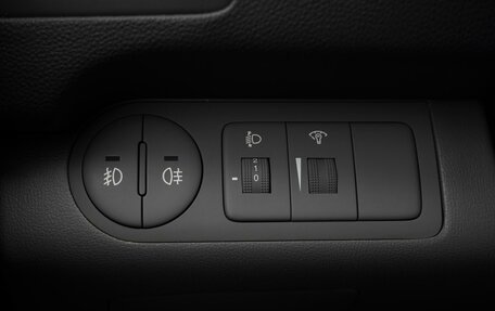 Hyundai H-1 II рестайлинг, 2011 год, 1 650 000 рублей, 25 фотография