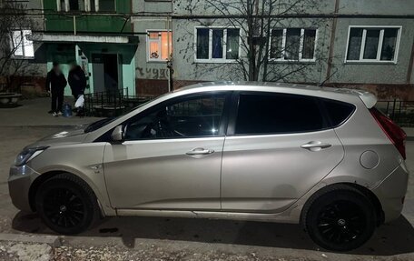 Hyundai Solaris II рестайлинг, 2011 год, 539 000 рублей, 4 фотография