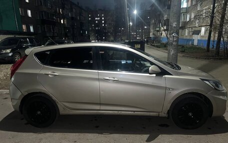 Hyundai Solaris II рестайлинг, 2011 год, 539 000 рублей, 5 фотография