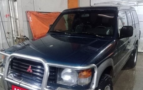 Mitsubishi Pajero III рестайлинг, 1996 год, 190 000 рублей, 1 фотография