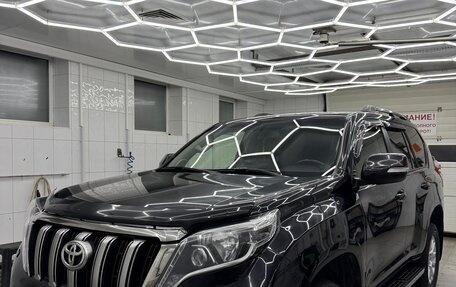 Toyota Land Cruiser Prado 150 рестайлинг 2, 2014 год, 3 200 000 рублей, 1 фотография