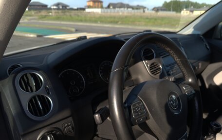 Volkswagen Tiguan I, 2011 год, 1 050 000 рублей, 2 фотография