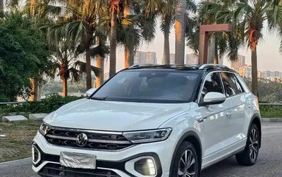 Volkswagen T-Roc I, 2022 год, 1 820 000 рублей, 1 фотография