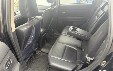 Mitsubishi Outlander III рестайлинг 3, 2012 год, 1 200 000 рублей, 5 фотография