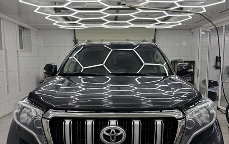 Toyota Land Cruiser Prado 150 рестайлинг 2, 2014 год, 3 200 000 рублей, 2 фотография