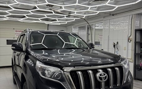 Toyota Land Cruiser Prado 150 рестайлинг 2, 2014 год, 3 200 000 рублей, 3 фотография