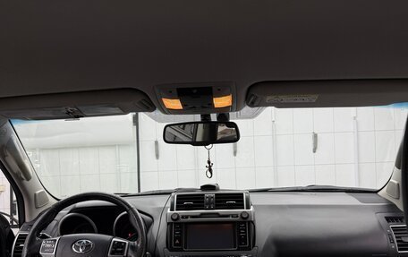 Toyota Land Cruiser Prado 150 рестайлинг 2, 2014 год, 3 200 000 рублей, 13 фотография