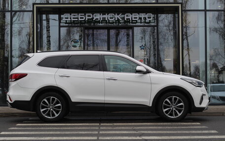 Hyundai Santa Fe III рестайлинг, 2017 год, 2 349 000 рублей, 3 фотография