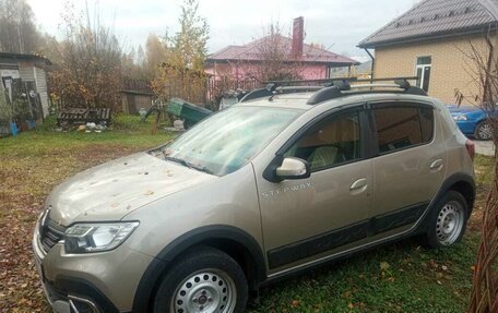 Renault Sandero II рестайлинг, 2019 год, 1 090 000 рублей, 2 фотография