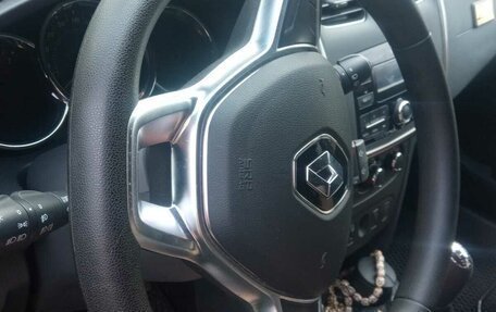 Renault Sandero II рестайлинг, 2019 год, 1 090 000 рублей, 4 фотография