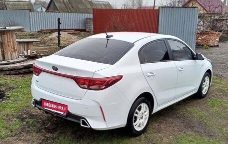 KIA Rio IV, 2020 год, 1 590 000 рублей, 3 фотография