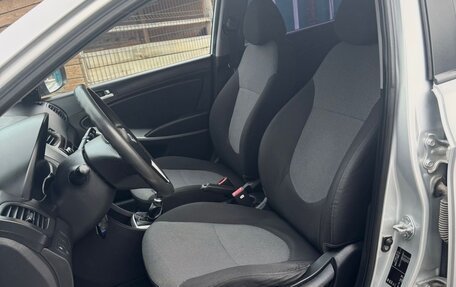 Hyundai Solaris II рестайлинг, 2011 год, 598 000 рублей, 8 фотография