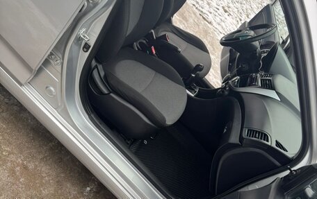 Hyundai Solaris II рестайлинг, 2011 год, 598 000 рублей, 15 фотография