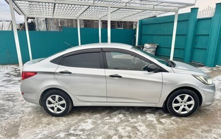 Hyundai Solaris II рестайлинг, 2011 год, 598 000 рублей, 23 фотография