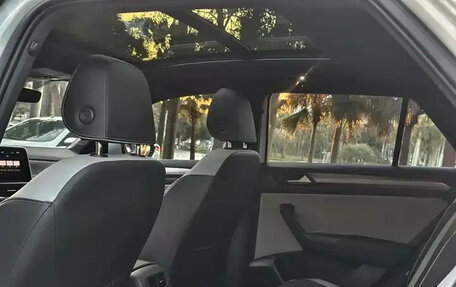 Volkswagen T-Roc I, 2022 год, 1 820 000 рублей, 16 фотография