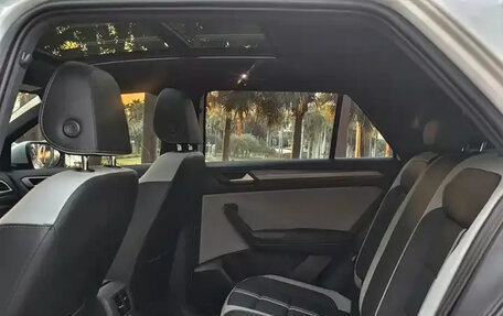 Volkswagen T-Roc I, 2022 год, 1 820 000 рублей, 17 фотография