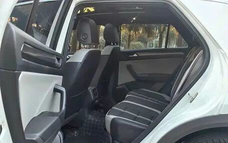 Volkswagen T-Roc I, 2022 год, 1 820 000 рублей, 20 фотография