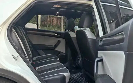 Volkswagen T-Roc I, 2022 год, 1 820 000 рублей, 25 фотография