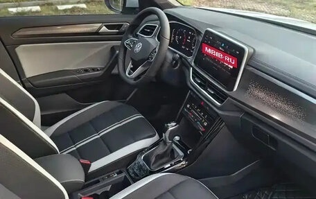 Volkswagen T-Roc I, 2022 год, 1 820 000 рублей, 34 фотография