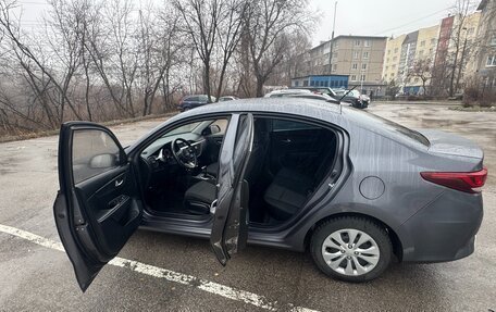 KIA Rio IV, 2021 год, 1 600 000 рублей, 2 фотография