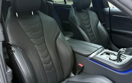 BMW 8 серия, 2021 год, 7 000 000 рублей, 15 фотография