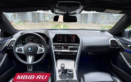 BMW 8 серия, 2021 год, 7 000 000 рублей, 17 фотография