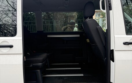 Volkswagen Multivan T6 рестайлинг, 2021 год, 6 000 000 рублей, 5 фотография