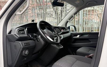 Volkswagen Multivan T6 рестайлинг, 2021 год, 6 000 000 рублей, 8 фотография