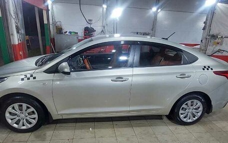 Hyundai Solaris II рестайлинг, 2017 год, 750 000 рублей, 9 фотография