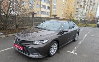 Toyota Camry, 2018 год, 2 450 000 рублей, 1 фотография