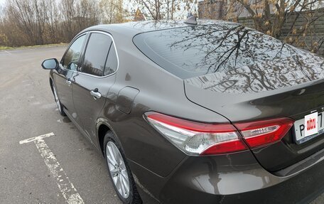 Toyota Camry, 2018 год, 2 450 000 рублей, 5 фотография
