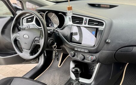 KIA cee'd III, 2013 год, 990 000 рублей, 16 фотография