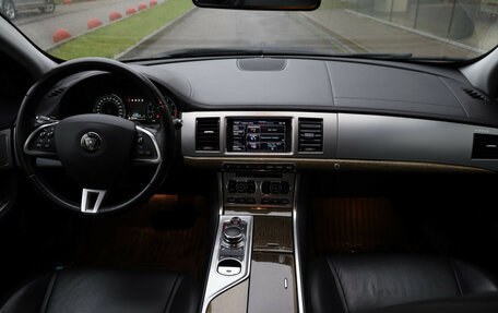 Jaguar XF I рестайлинг, 2015 год, 2 225 000 рублей, 9 фотография