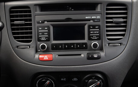 KIA Rio II, 2010 год, 699 000 рублей, 10 фотография