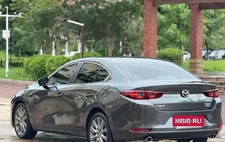 Mazda 3, 2022 год, 1 900 000 рублей, 5 фотография