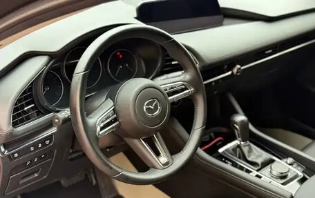 Mazda 3, 2022 год, 1 900 000 рублей, 14 фотография