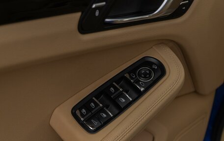 Porsche Macan I рестайлинг, 2015 год, 3 319 050 рублей, 12 фотография