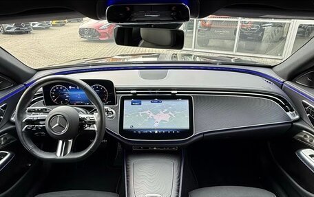 Mercedes-Benz E-Класс, 2024 год, 11 600 000 рублей, 14 фотография